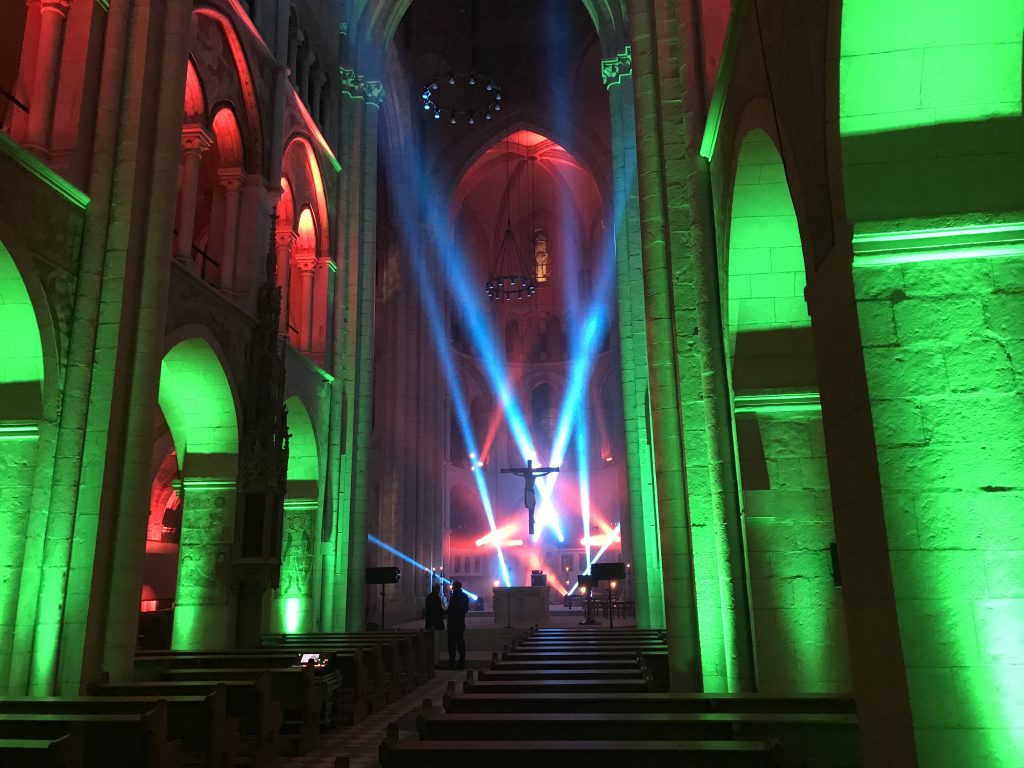 Lichtinstallation im Dom Limburg Lichtinstallation im Dom Limburg
